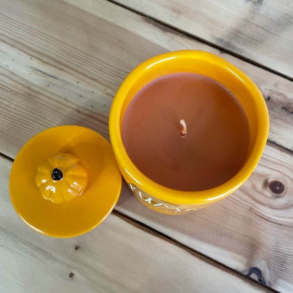 Brand new RAE DUNN “Pumpkin Spice” candle - Picture 9 of 10